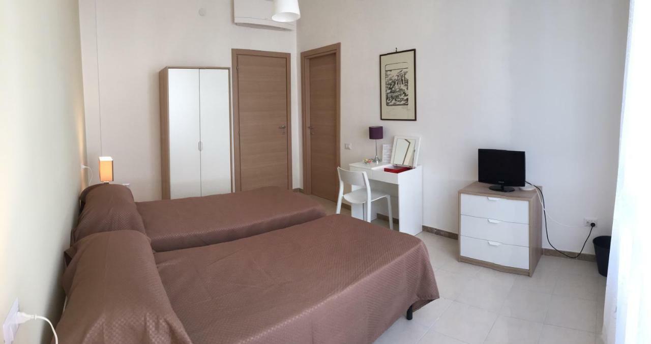 B&B Sorgente 23 Salerno Luaran gambar
